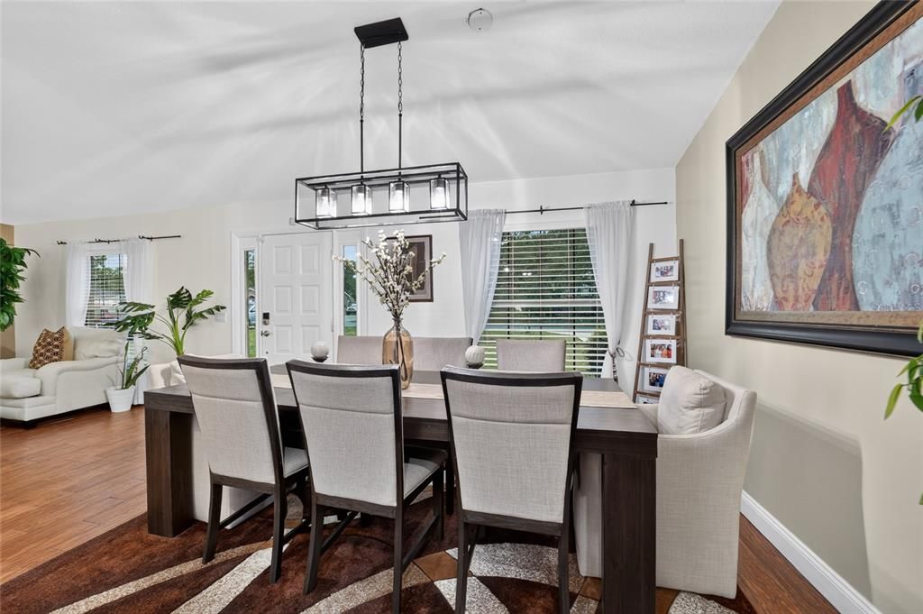En Venta: $269,900 (3 camas, 2 baños, 1674 Pies cuadrados)
