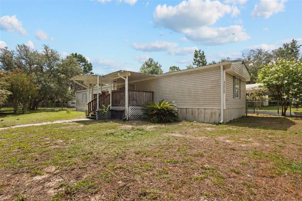 For Sale: $235,000 (3 beds, 2 baths, 1216 Square Feet)