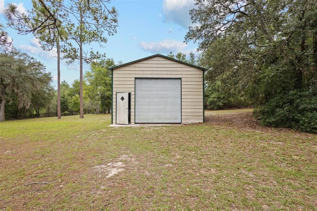 For Sale: $235,000 (3 beds, 2 baths, 1216 Square Feet)