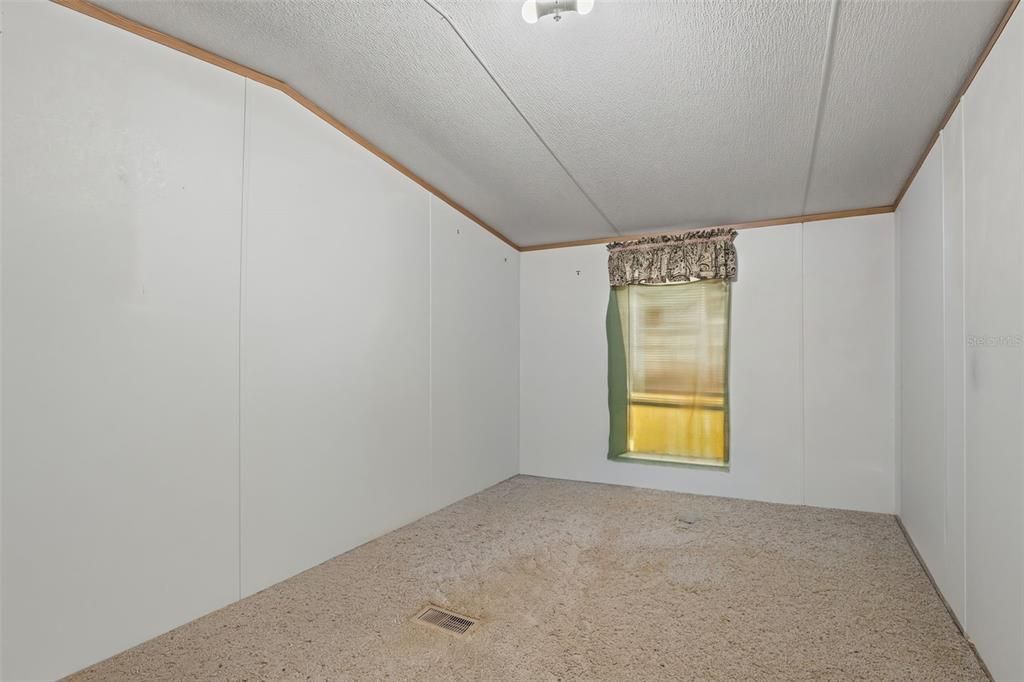 For Sale: $235,000 (3 beds, 2 baths, 1216 Square Feet)