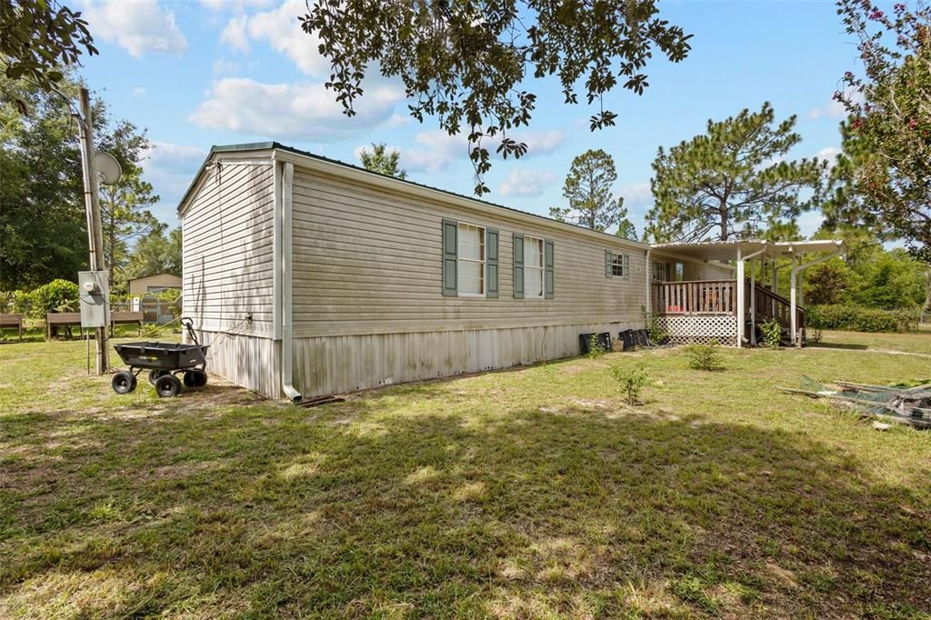 For Sale: $235,000 (3 beds, 2 baths, 1216 Square Feet)