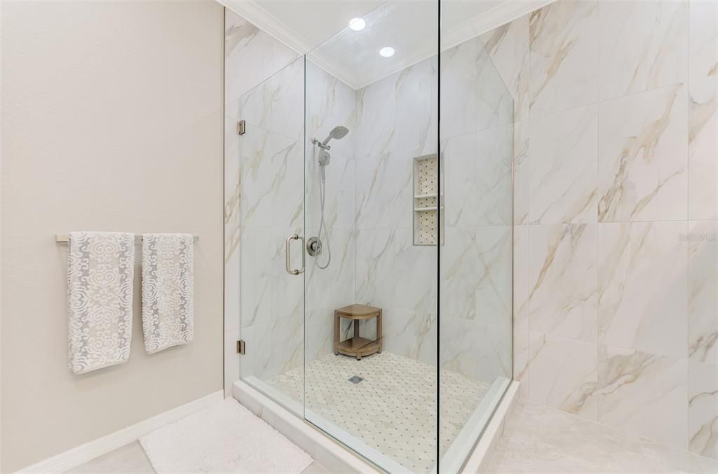 На продажу: $549,000 (4 спален, 3 ванн, 2409 Квадратных фут)