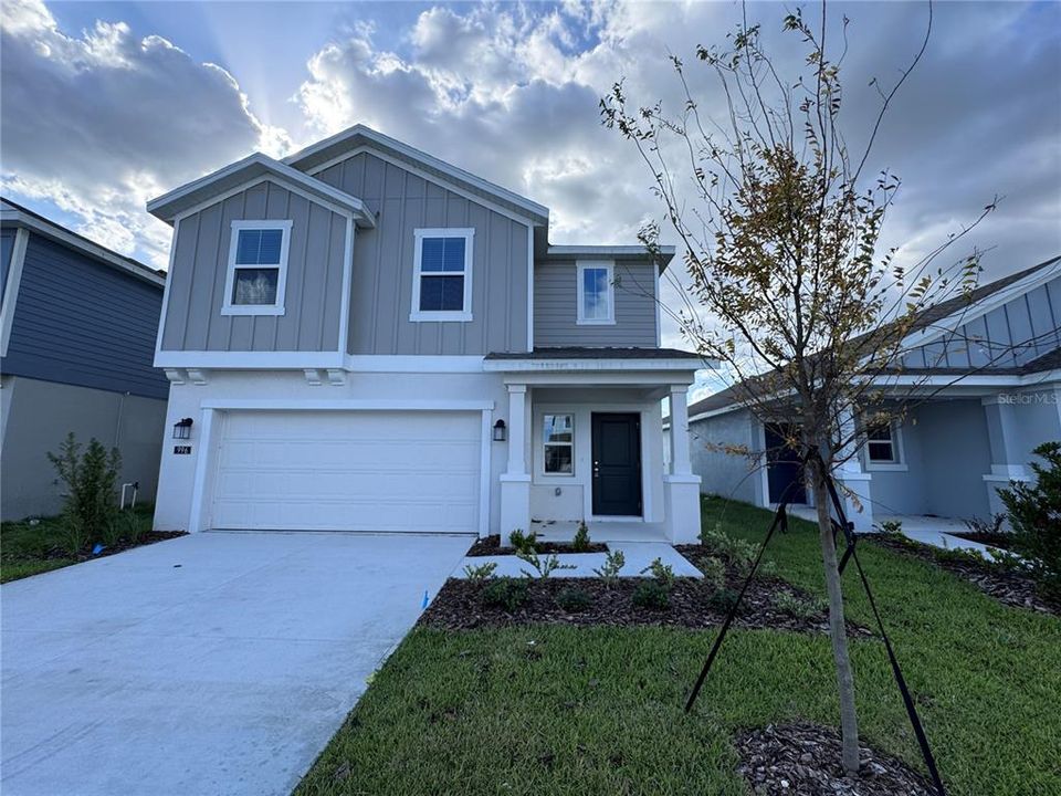For Rent: $1,995 (4 beds, 2 baths, 1879 Square Feet)