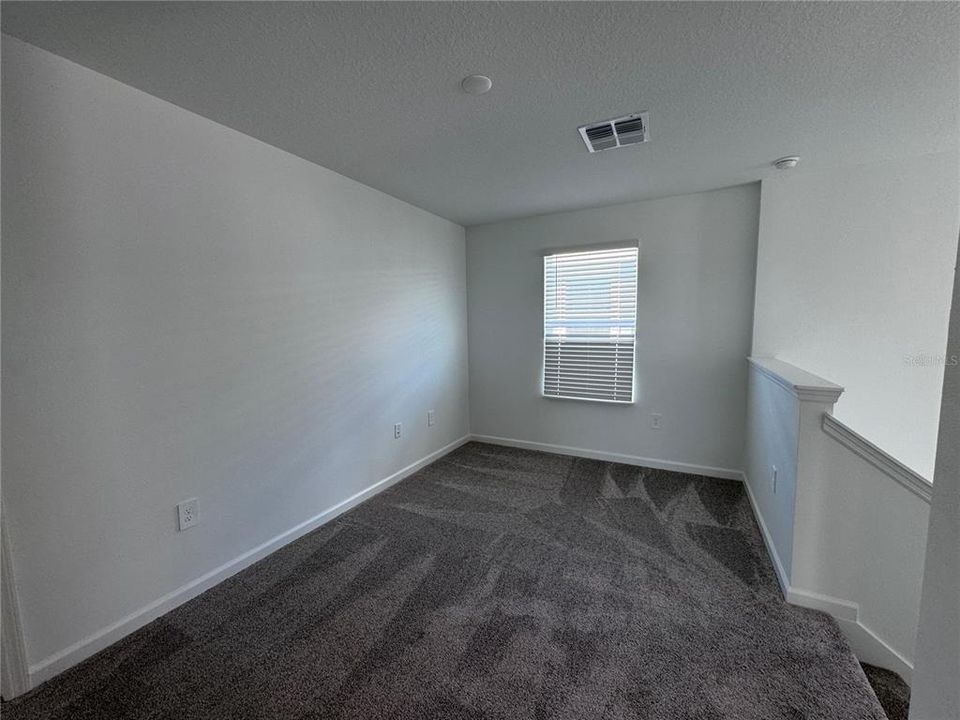 For Rent: $1,995 (4 beds, 2 baths, 1879 Square Feet)