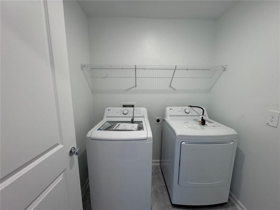 For Rent: $1,995 (4 beds, 2 baths, 1879 Square Feet)