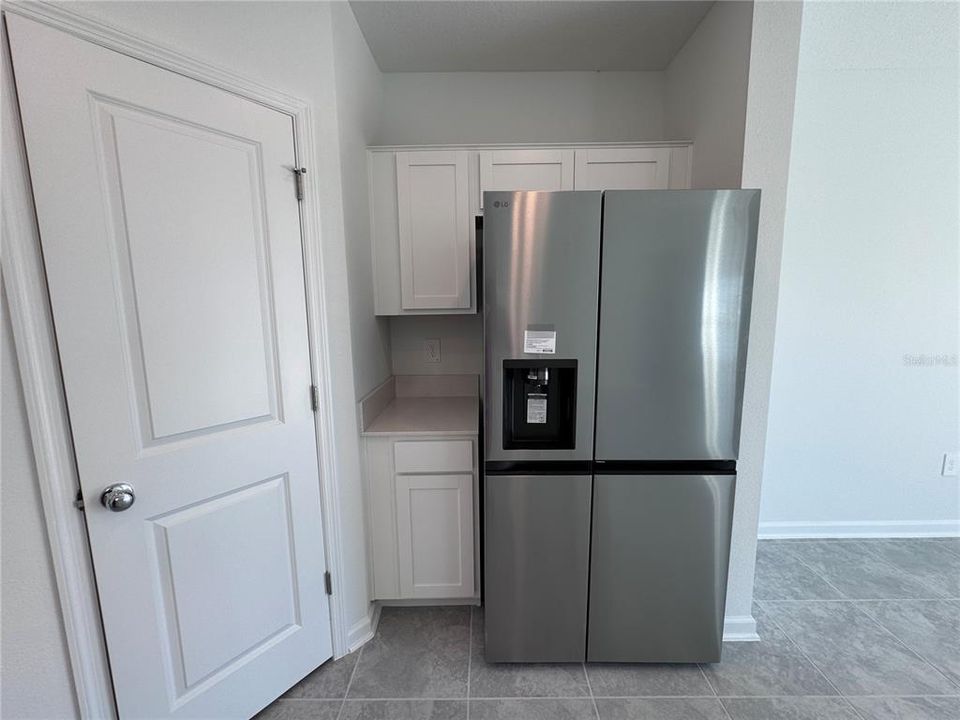 For Rent: $1,995 (4 beds, 2 baths, 1879 Square Feet)