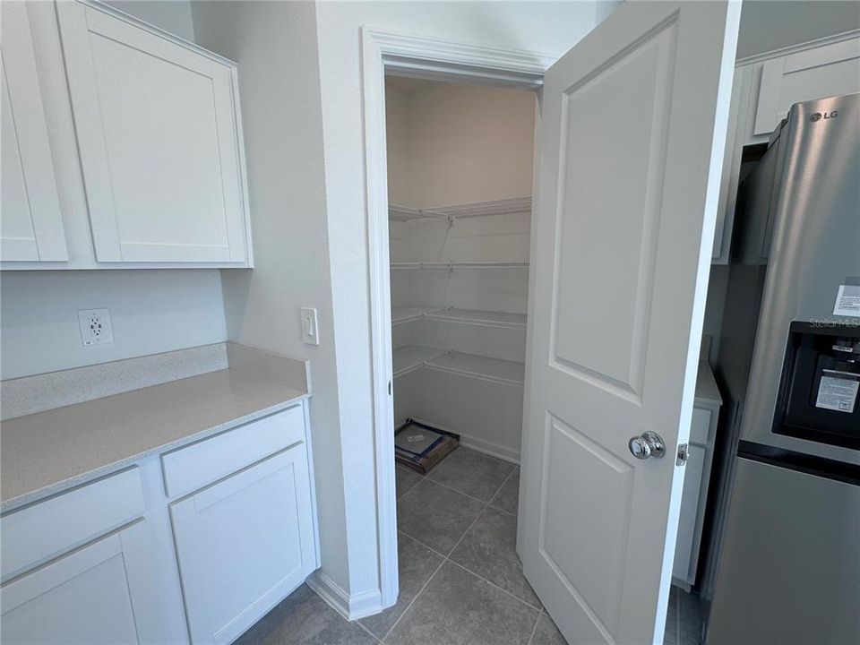 For Rent: $1,995 (4 beds, 2 baths, 1879 Square Feet)
