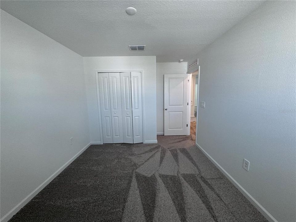 For Rent: $1,995 (4 beds, 2 baths, 1879 Square Feet)