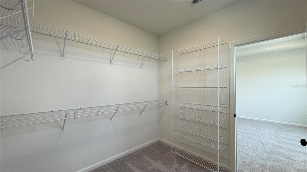 В аренду: $3,400 (3 спален, 2 ванн, 2195 Квадратных фут)