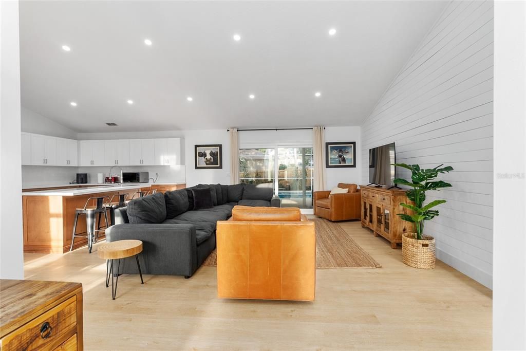 En Renta: $6,500 (3 camas, 2 baños, 1709 Pies cuadrados)