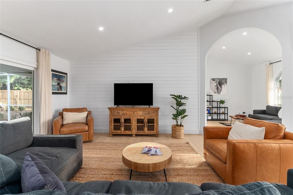 En Renta: $6,500 (3 camas, 2 baños, 1709 Pies cuadrados)