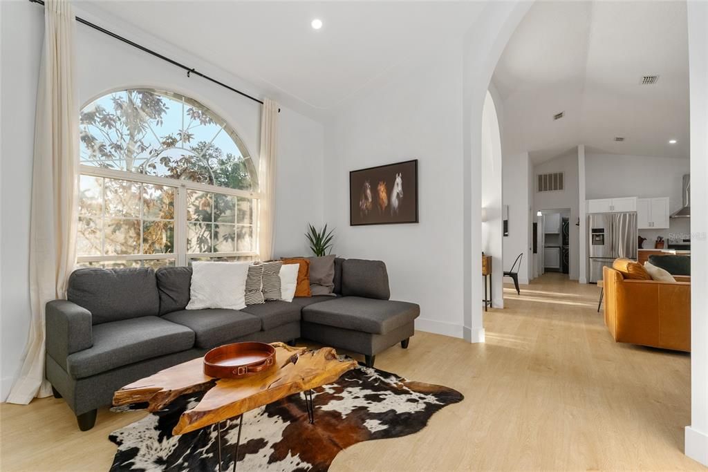En Renta: $6,500 (3 camas, 2 baños, 1709 Pies cuadrados)