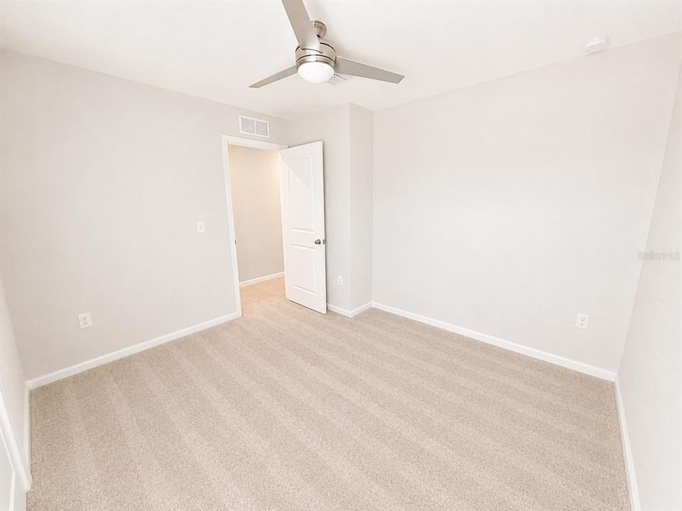 В аренду: $1,995 (3 спален, 2 ванн, 1440 Квадратных фут)