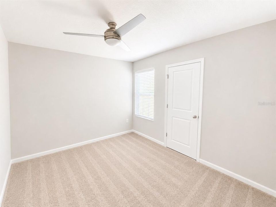 В аренду: $1,995 (3 спален, 2 ванн, 1440 Квадратных фут)