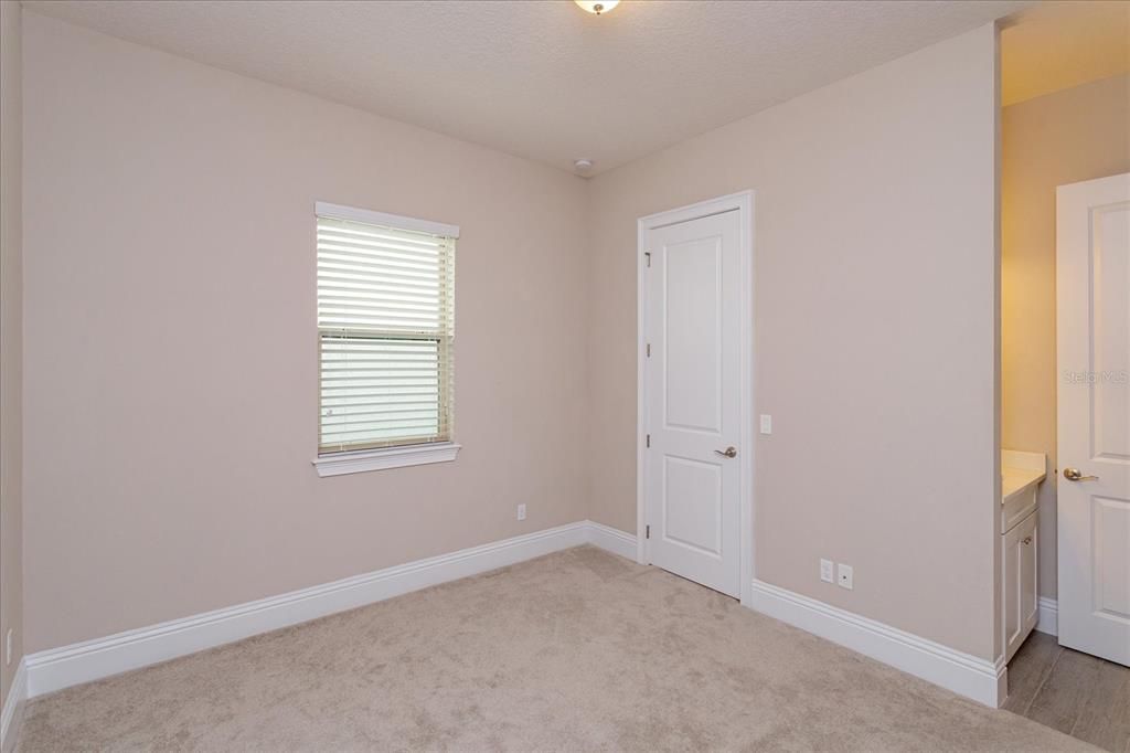 В аренду: $3,950 (4 спален, 2 ванн, 2370 Квадратных фут)