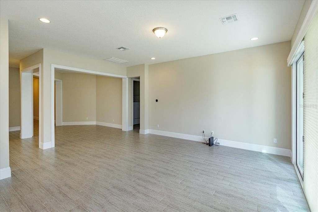 В аренду: $3,950 (4 спален, 2 ванн, 2370 Квадратных фут)