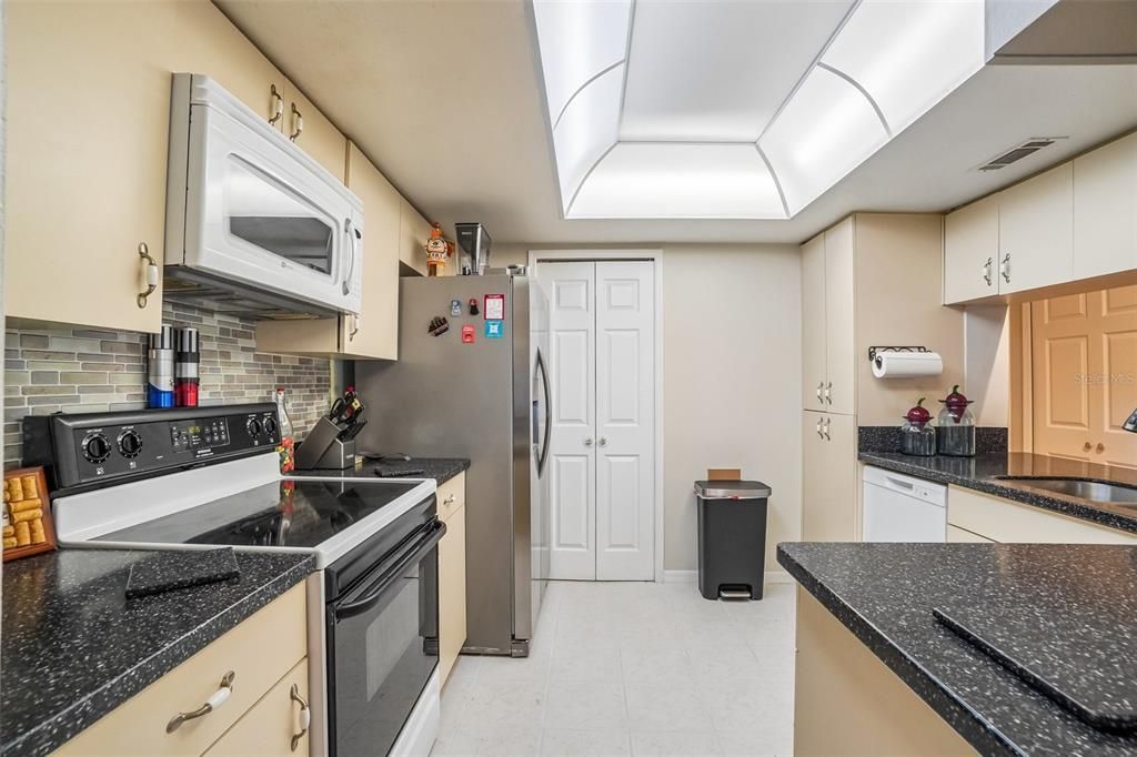 En Venta: $222,222 (2 camas, 2 baños, 1325 Pies cuadrados)
