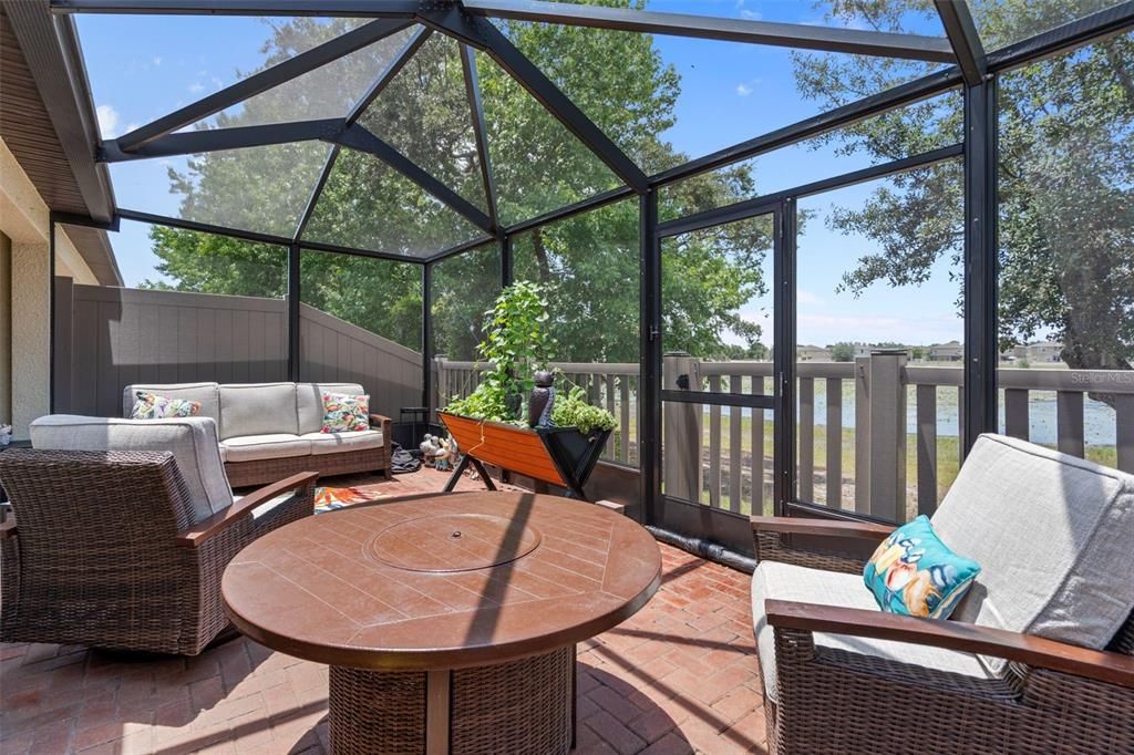 For Sale: $245,990 (3 beds, 2 baths, 1337 Square Feet)