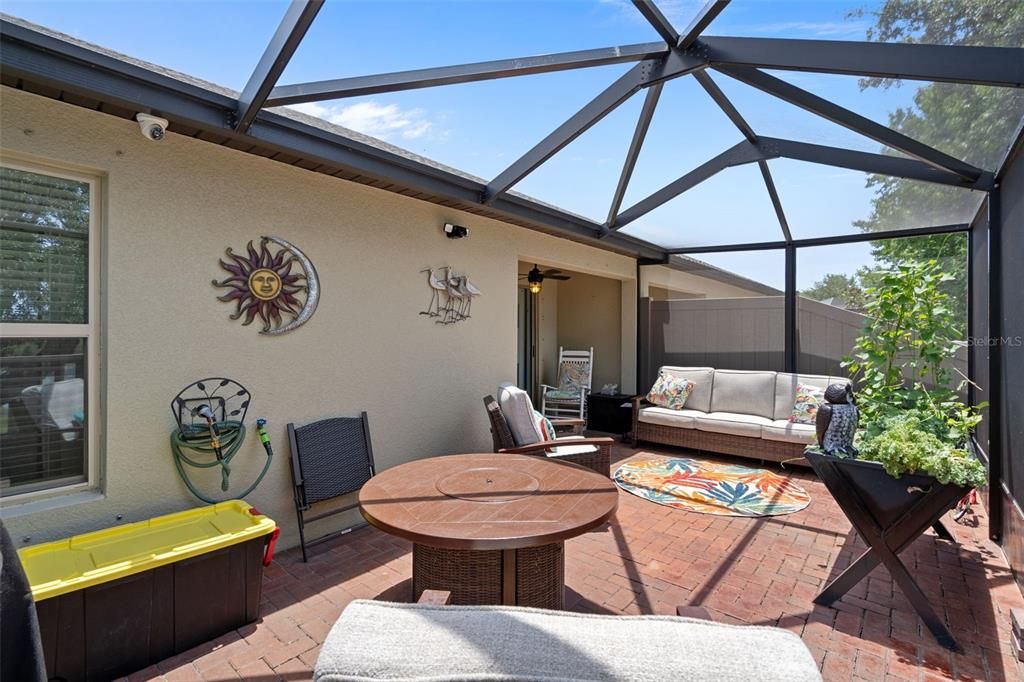 For Sale: $245,990 (3 beds, 2 baths, 1337 Square Feet)