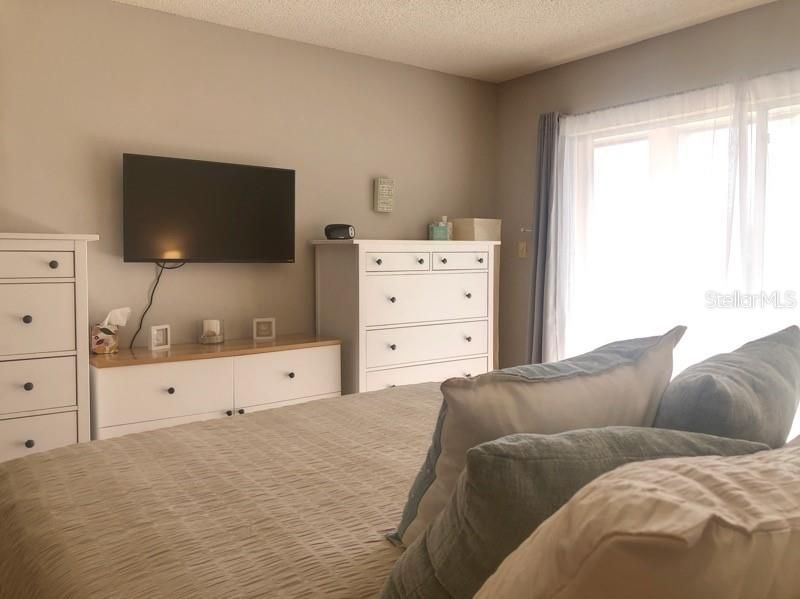В аренду: $1,650 (2 спален, 2 ванн, 1012 Квадратных фут)