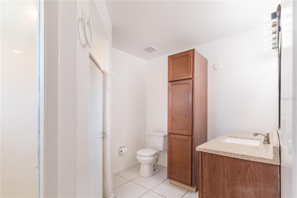 For Sale: $340,000 (4 beds, 2 baths, 1371 Square Feet)