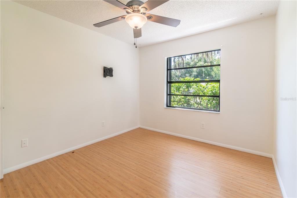 For Sale: $340,000 (4 beds, 2 baths, 1371 Square Feet)