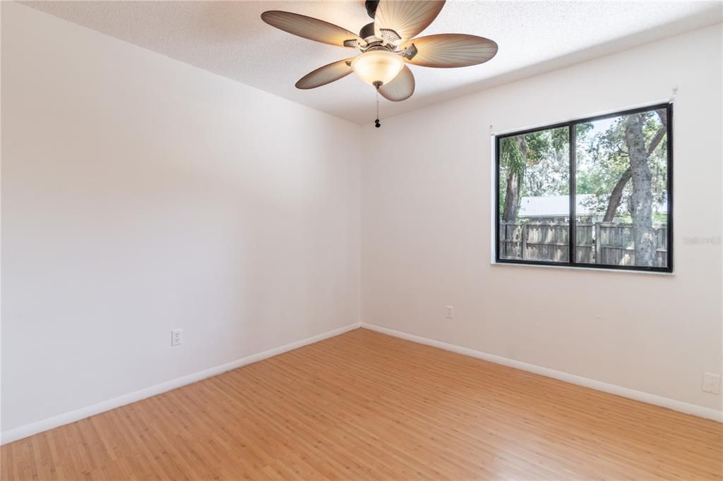 For Sale: $340,000 (4 beds, 2 baths, 1371 Square Feet)