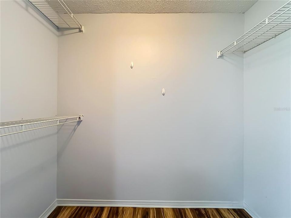 For Sale: $215,000 (3 beds, 2 baths, 1530 Square Feet)