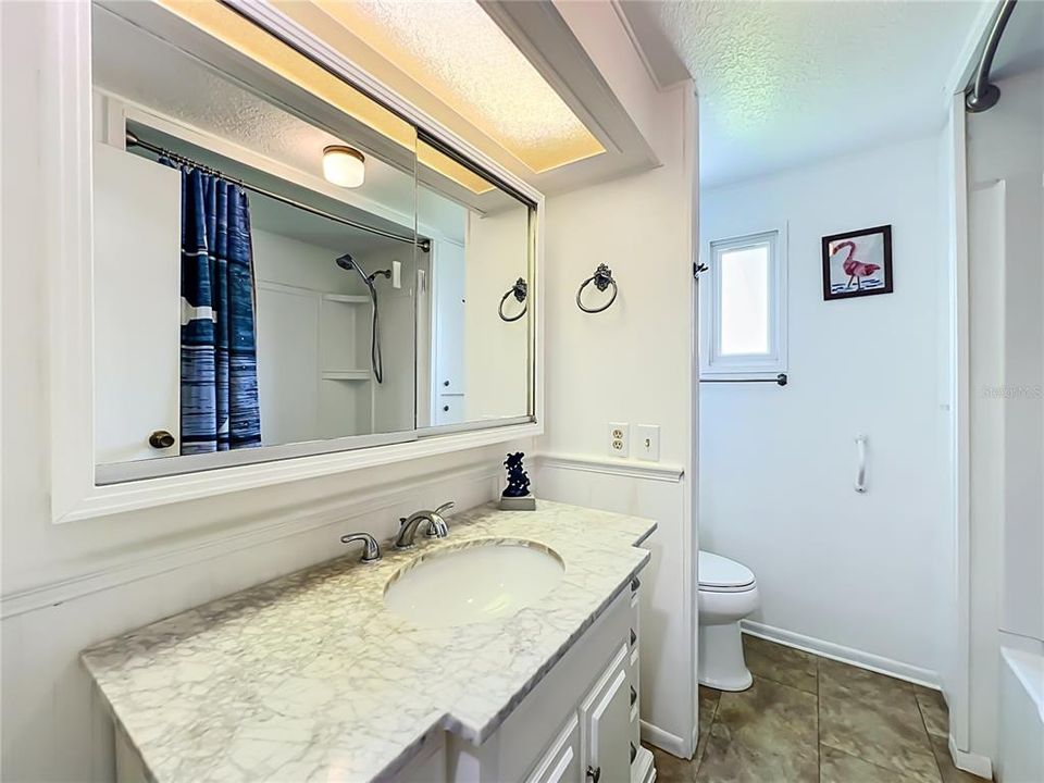 For Sale: $215,000 (3 beds, 2 baths, 1530 Square Feet)