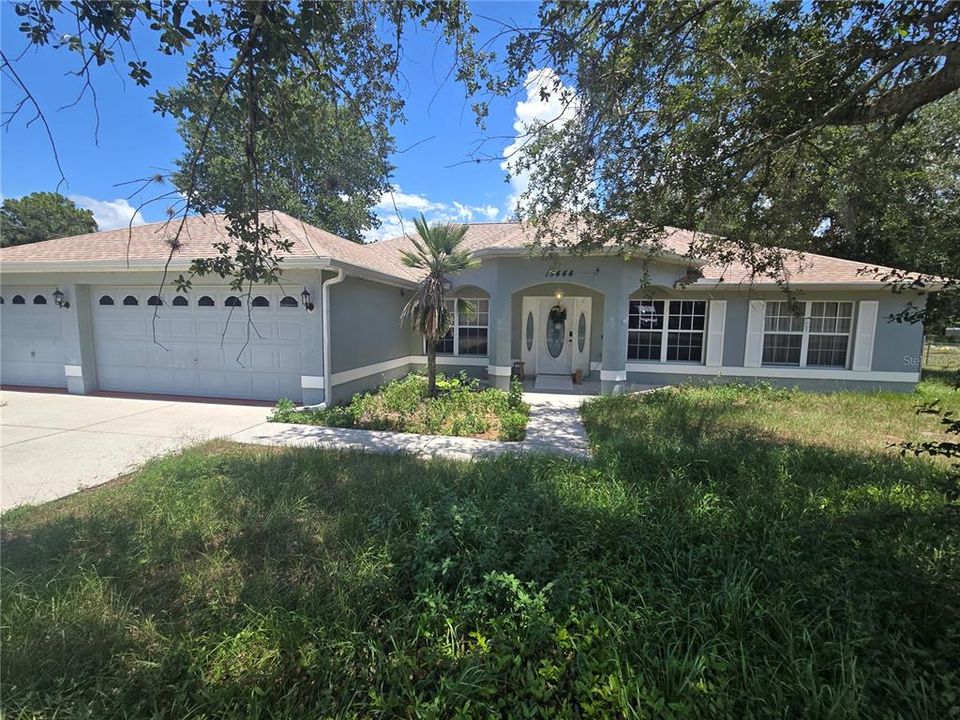 For Sale: $465,000 (3 beds, 2 baths, 1955 Square Feet)