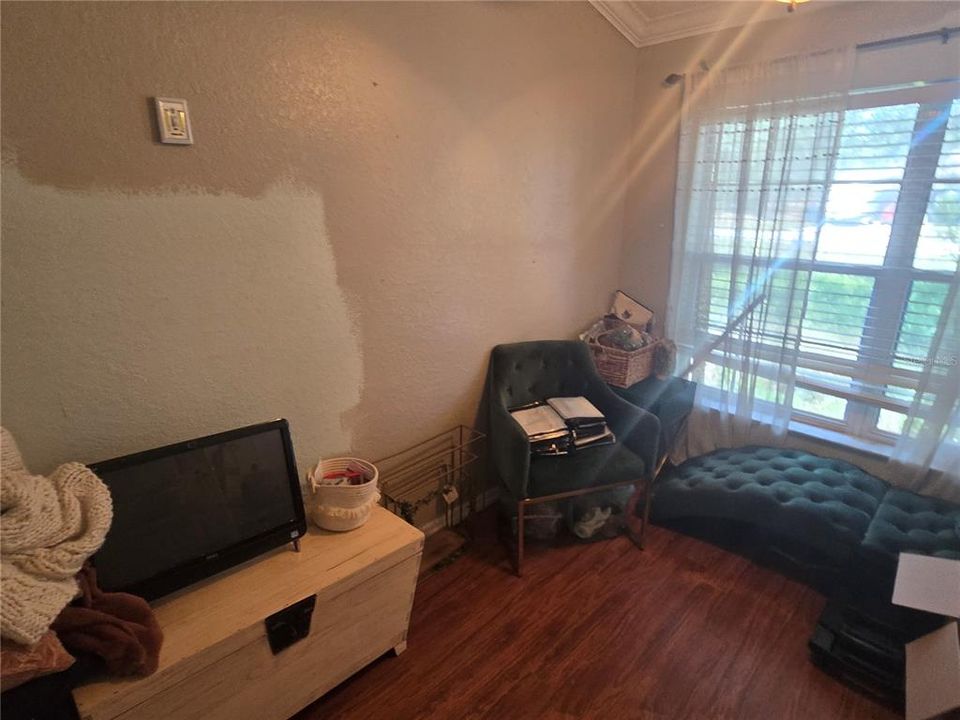 For Sale: $465,000 (3 beds, 2 baths, 1955 Square Feet)