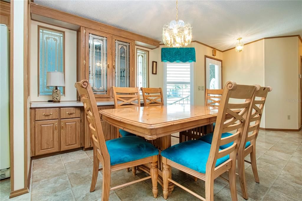 For Sale: $194,900 (3 beds, 2 baths, 1480 Square Feet)