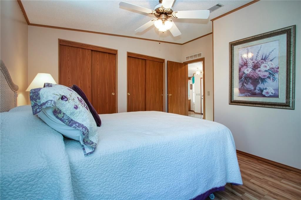 For Sale: $194,900 (3 beds, 2 baths, 1480 Square Feet)