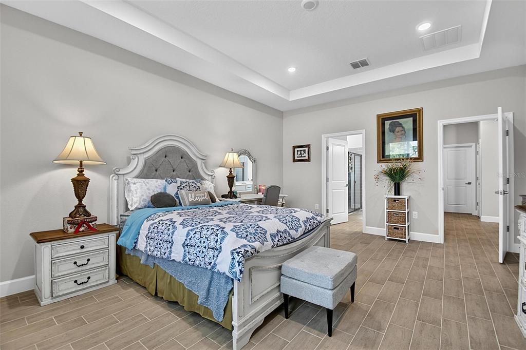 For Sale: $459,000 (4 beds, 3 baths, 2306 Square Feet)