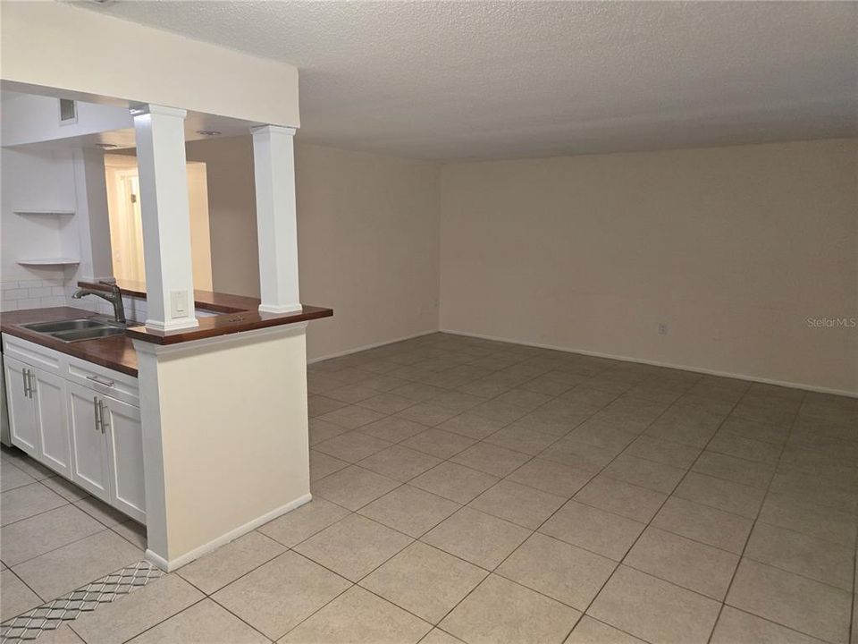 В аренду: $1,600 (2 спален, 1 ванн, 915 Квадратных фут)