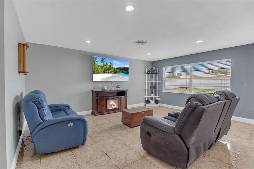 : $340,000 (3 beds, 2 baths, 1784 Square Feet)