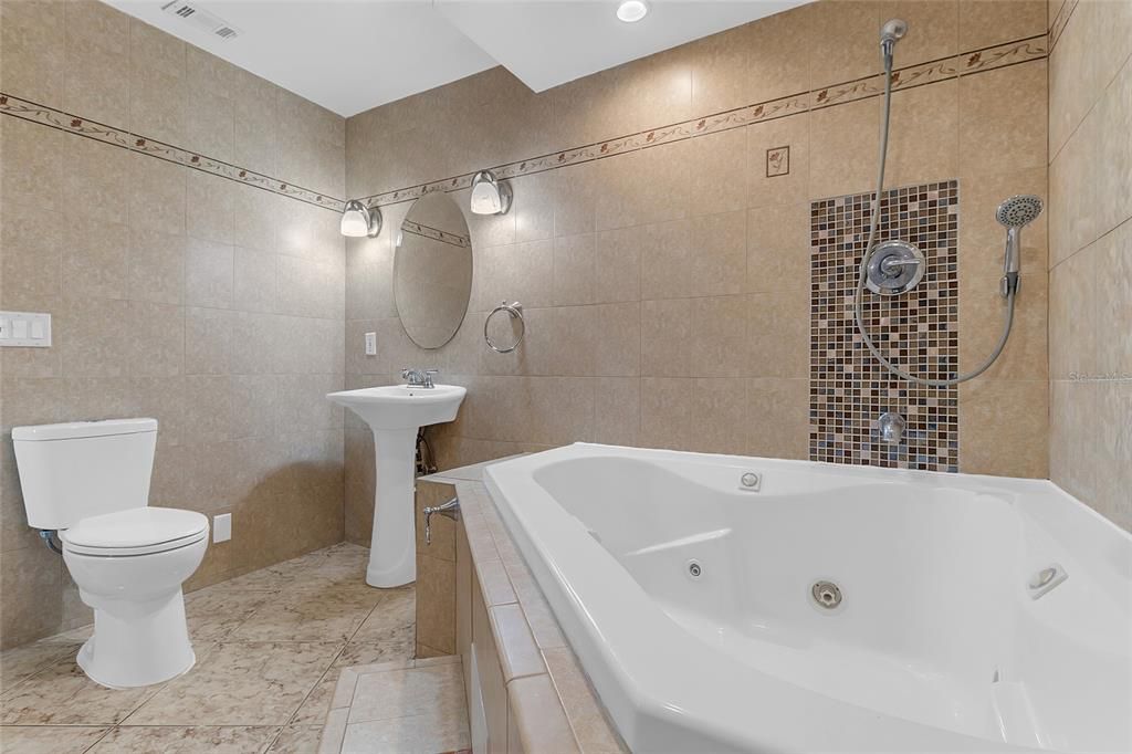 : $340,000 (3 beds, 2 baths, 1784 Square Feet)