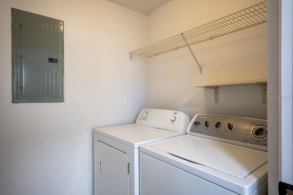 For Rent: $1,850 (2 beds, 2 baths, 999 Square Feet)