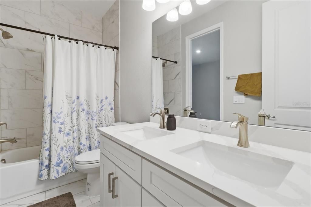 For Sale: $505,000 (4 beds, 3 baths, 2478 Square Feet)
