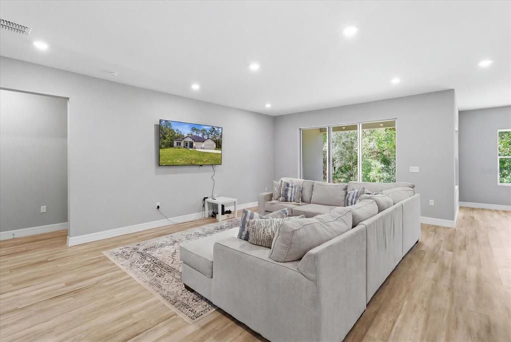 For Sale: $505,000 (4 beds, 3 baths, 2478 Square Feet)