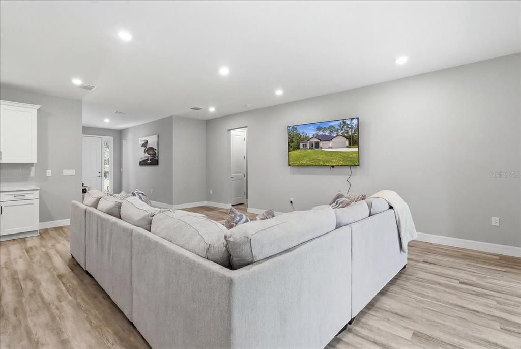 For Sale: $505,000 (4 beds, 3 baths, 2478 Square Feet)