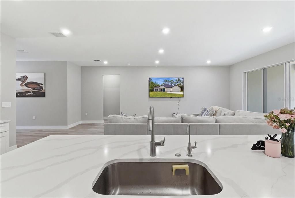 For Sale: $505,000 (4 beds, 3 baths, 2478 Square Feet)