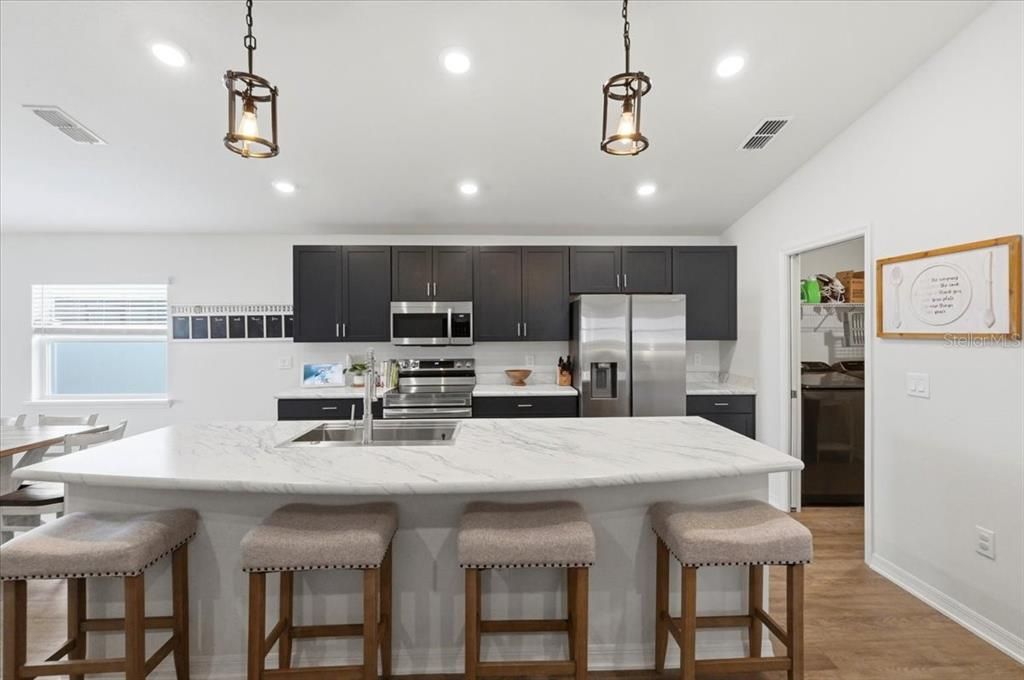 En Venta: $340,000 (3 camas, 2 baños, 1603 Pies cuadrados)