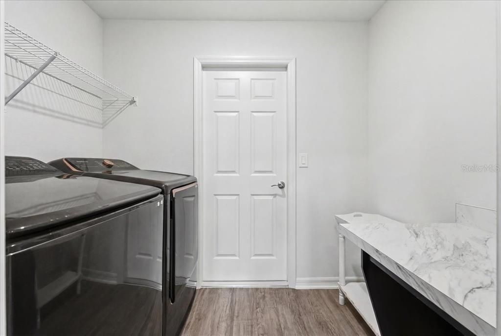 En Venta: $340,000 (3 camas, 2 baños, 1603 Pies cuadrados)