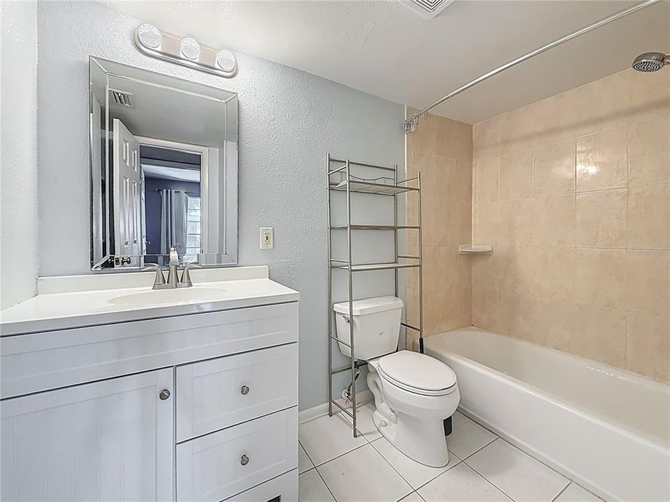 В аренду: $1,600 (1 спален, 1 ванн, 600 Квадратных фут)