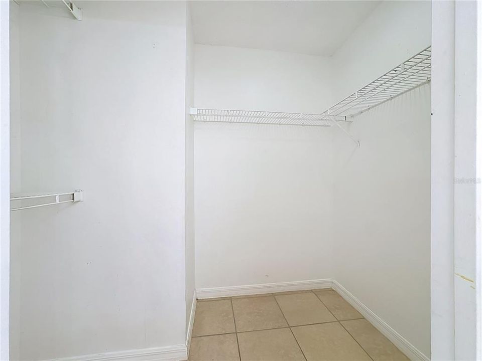 En Venta: $365,000 (4 camas, 2 baños, 1778 Pies cuadrados)