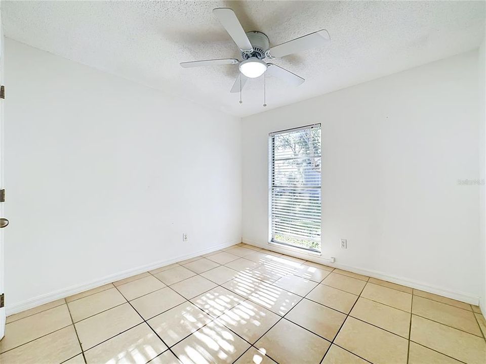 En Venta: $365,000 (4 camas, 2 baños, 1778 Pies cuadrados)