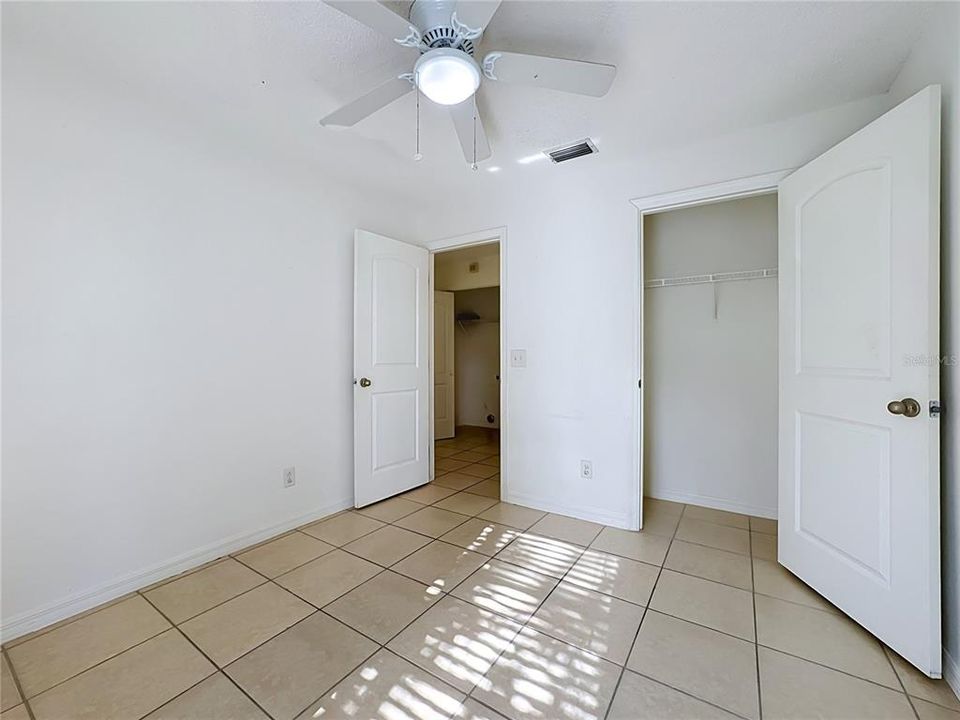En Venta: $365,000 (4 camas, 2 baños, 1778 Pies cuadrados)