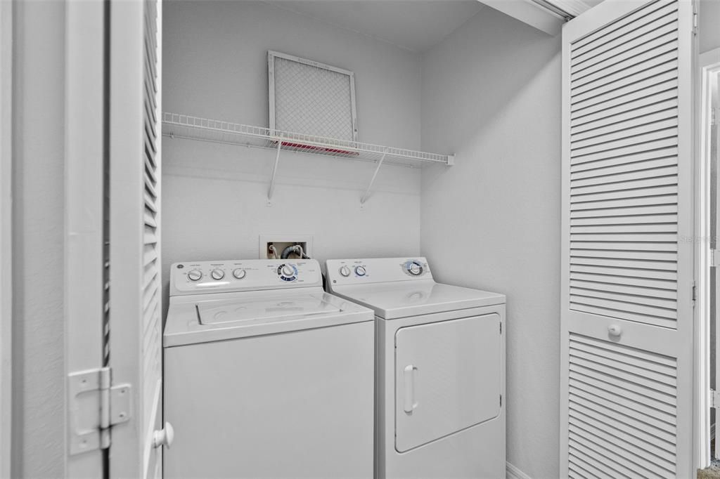 На продажу: $197,900 (2 спален, 2 ванн, 1316 Квадратных фут)