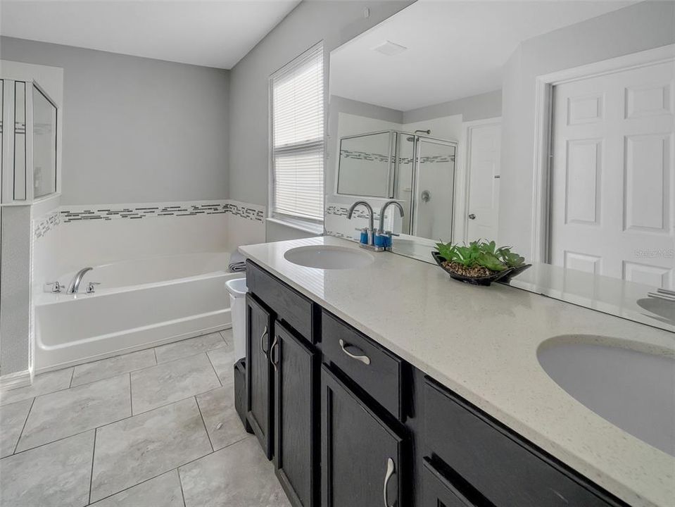 For Sale: $459,990 (5 beds, 3 baths, 2678 Square Feet)